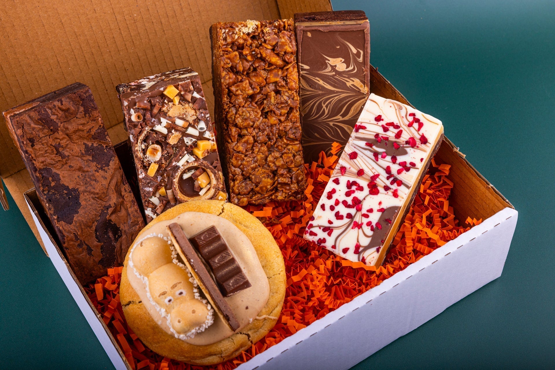 Cake Klub Subscription | Monthly Cake Box – Rabbit Hole Cakes