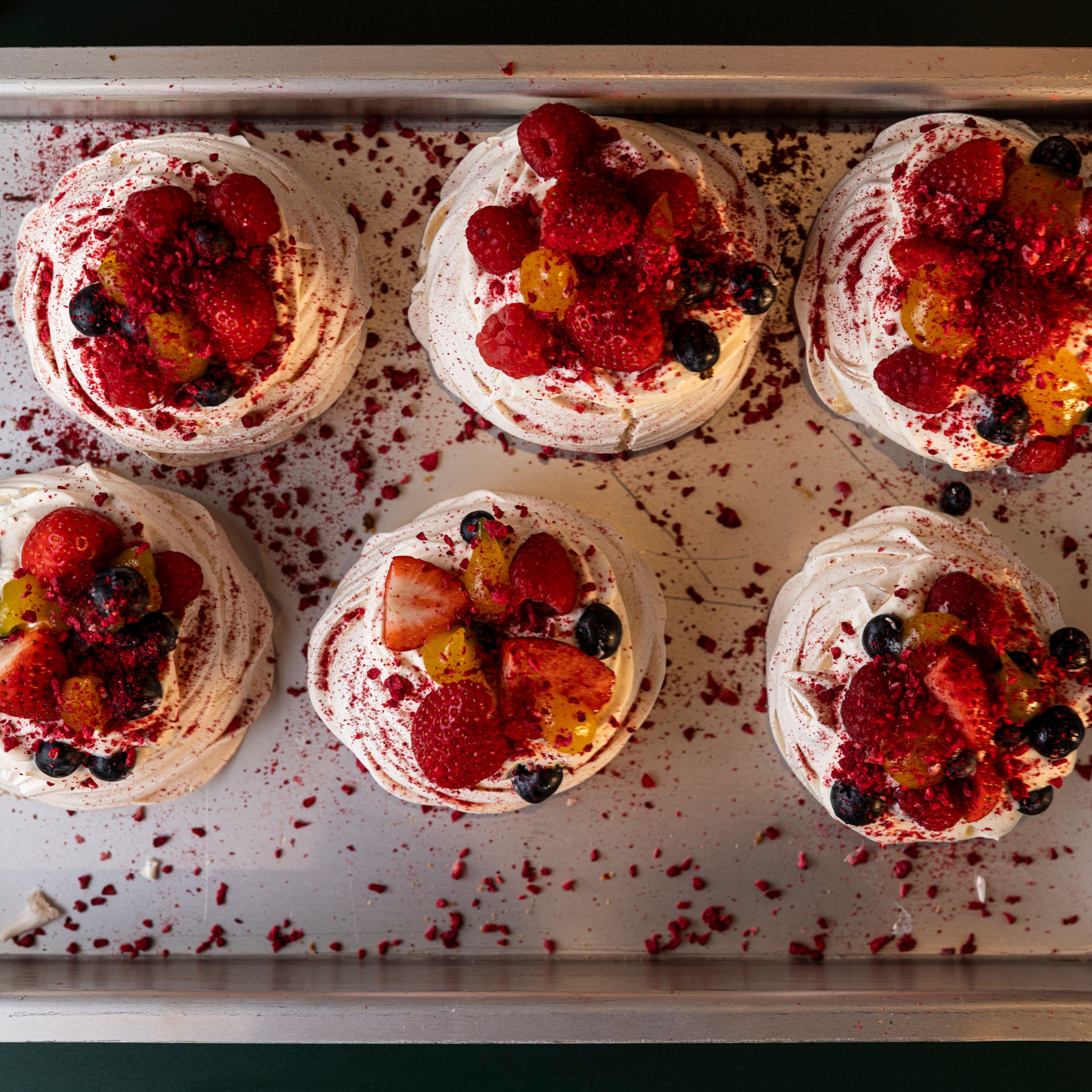 Six Mini Pavlovas