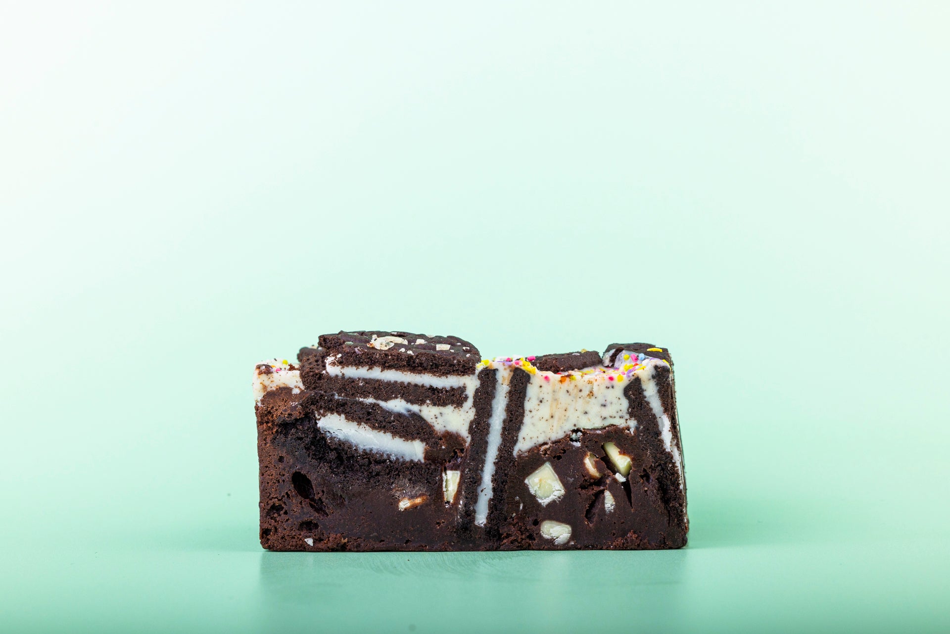 Cookies & Cream Mighty Brownie