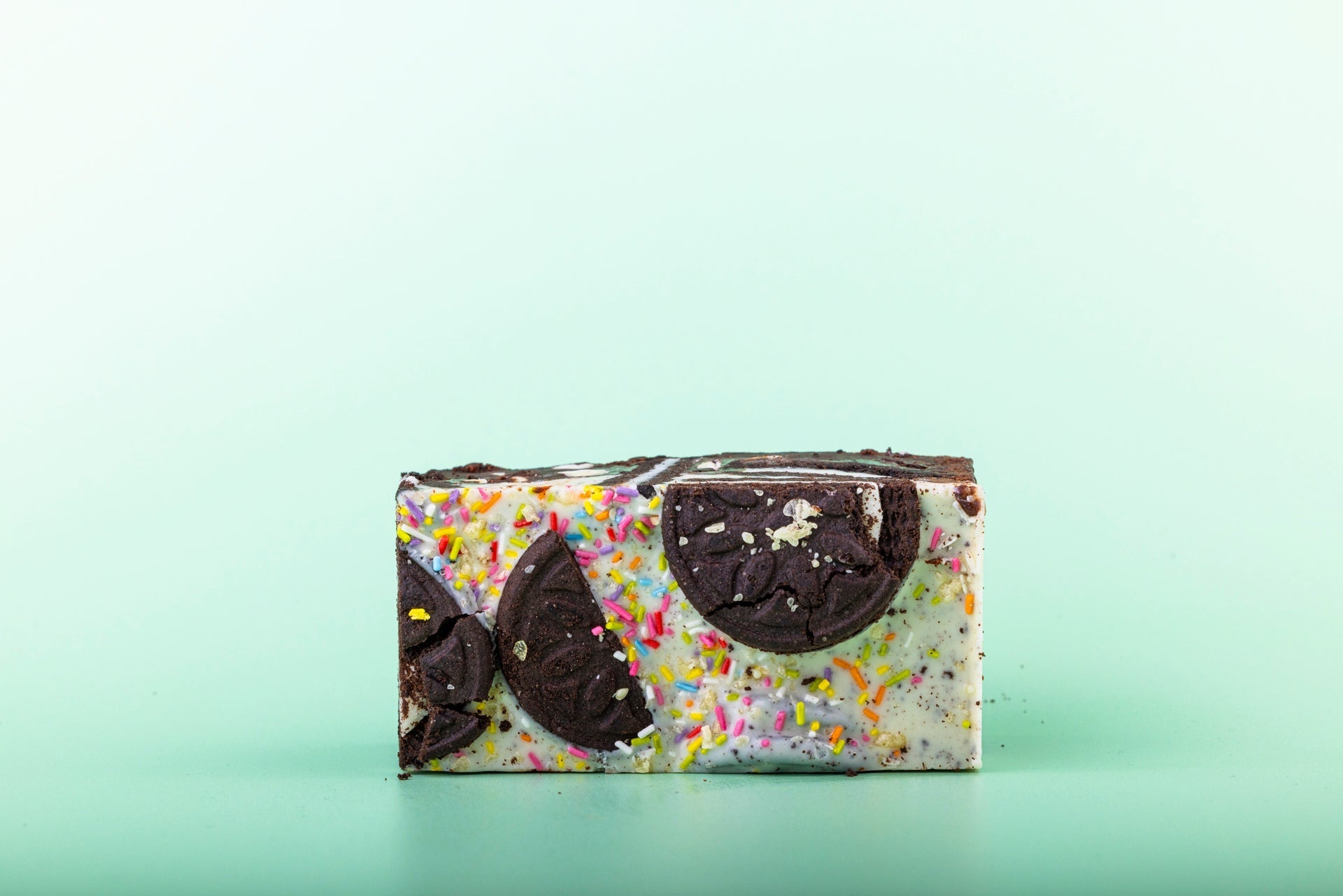 Cookies & Cream Mighty Brownie