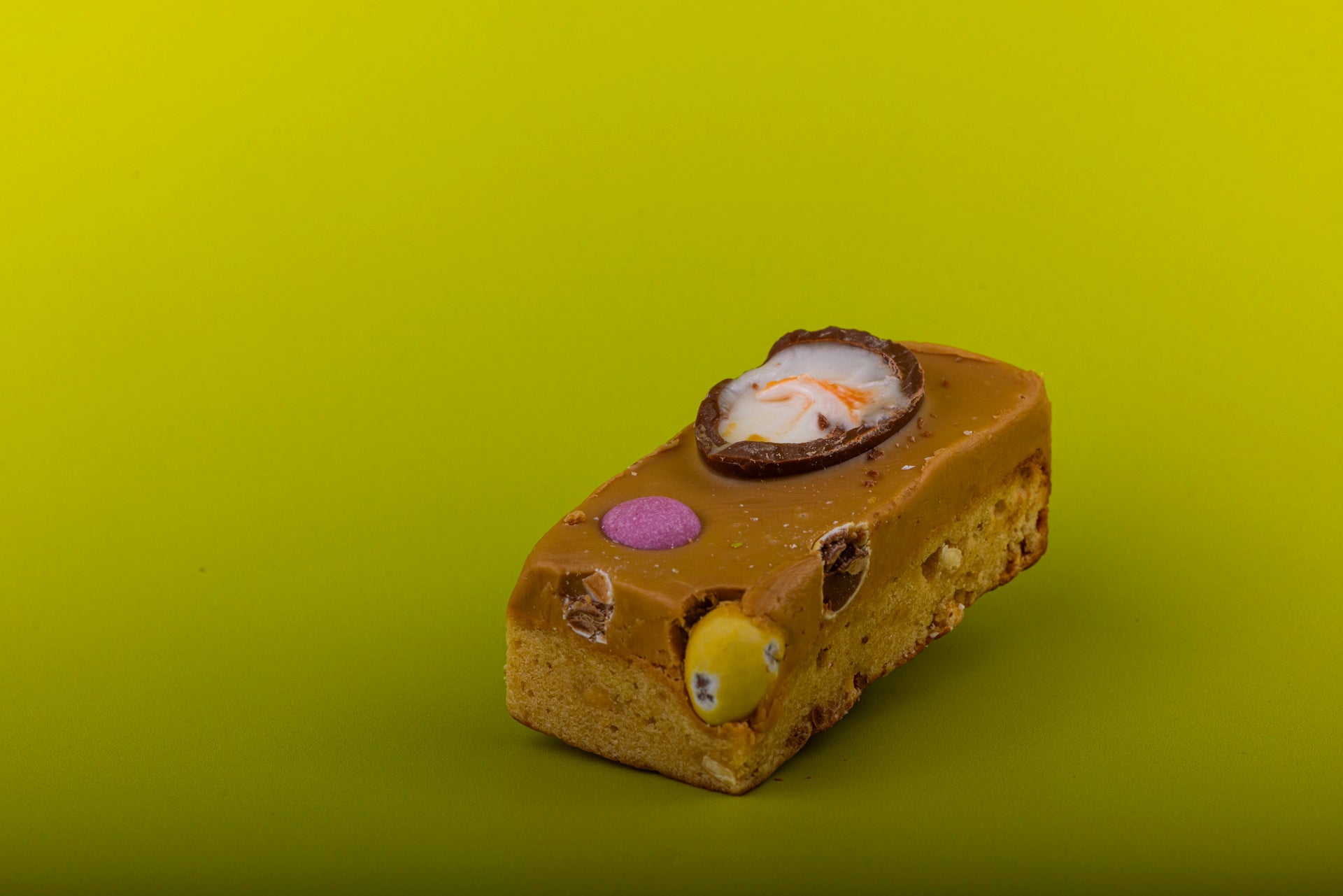 Gluten Free Mini Egg & Cream Egg Mighty Blondie
