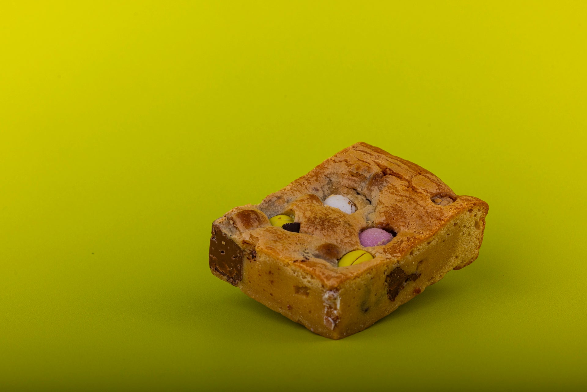 Gluten Free Mini Egg Blondie