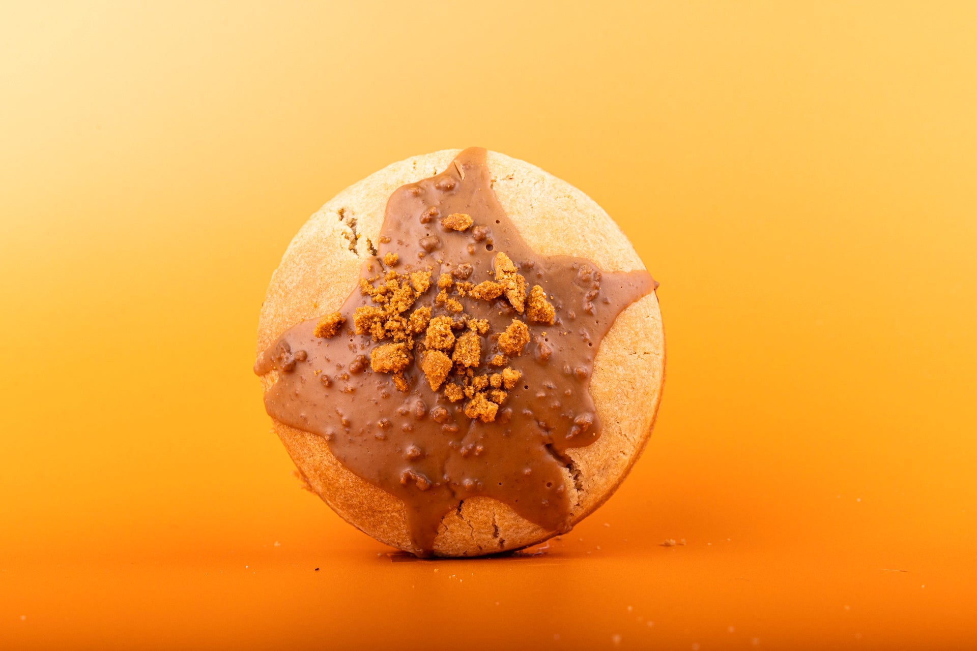 Biscoff Stuffed Cookie