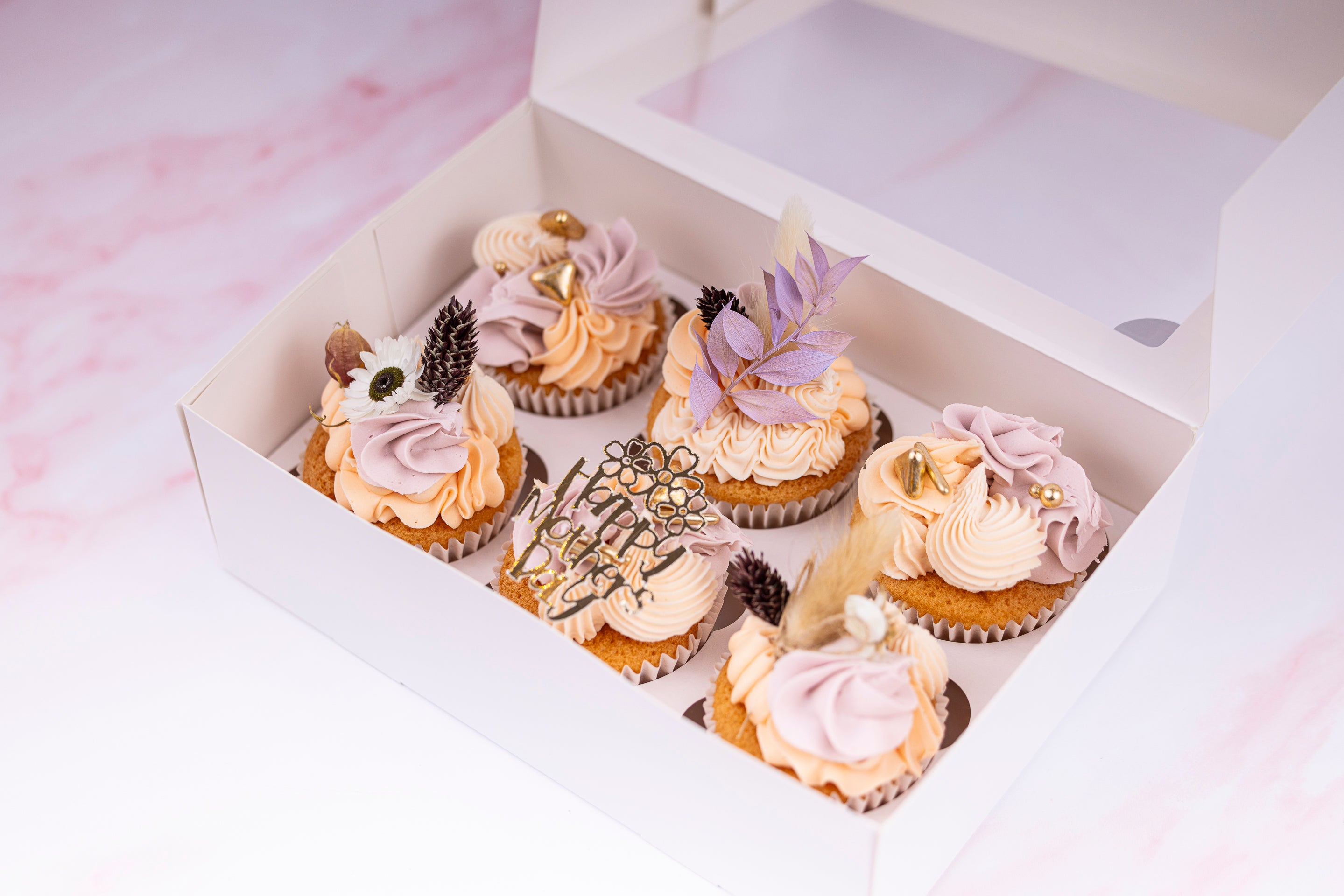 6 Mother's Day Cupcakes