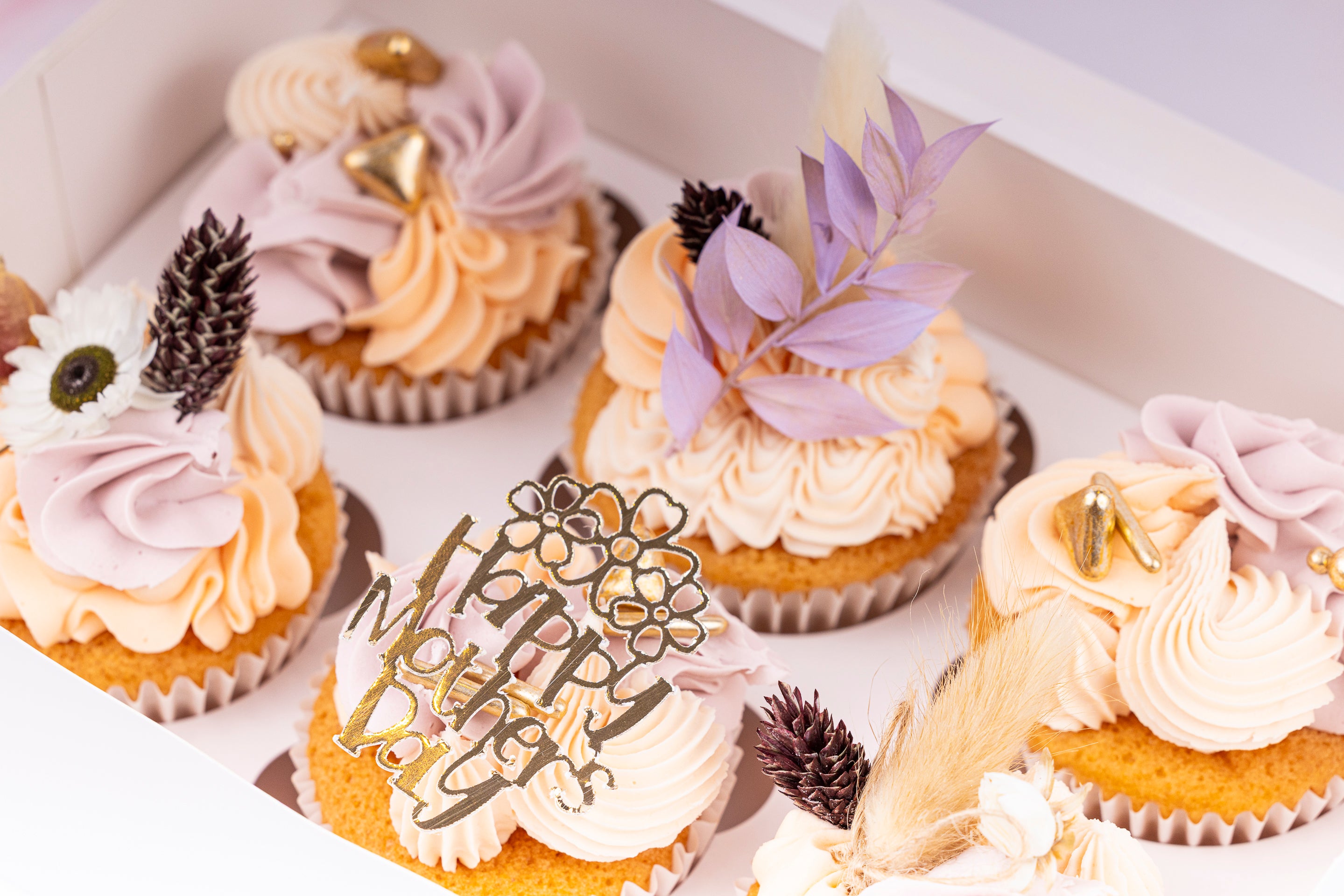 6 Mother's Day Cupcakes