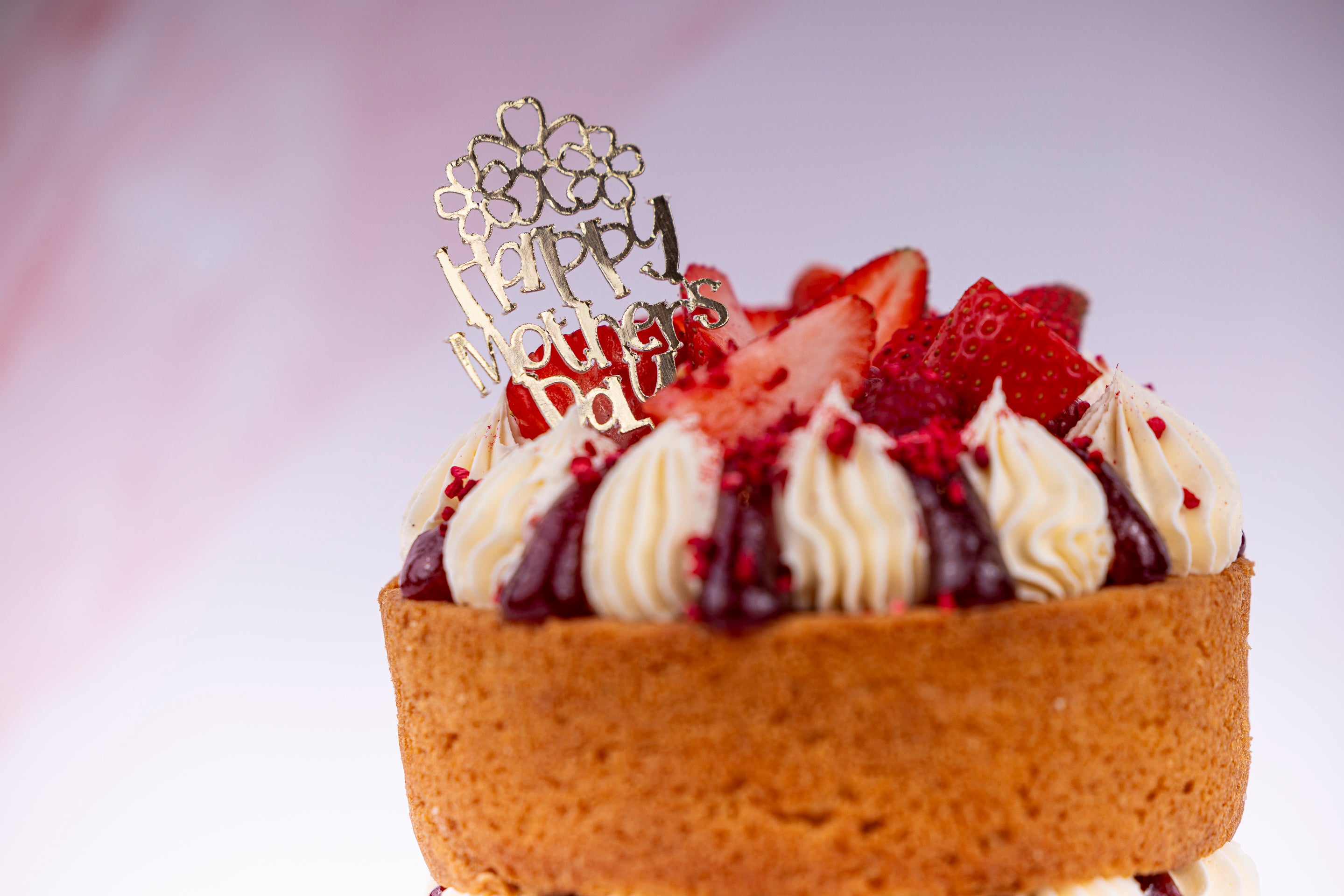 8 Inch Mother’s Day Berry Victoria Sponge