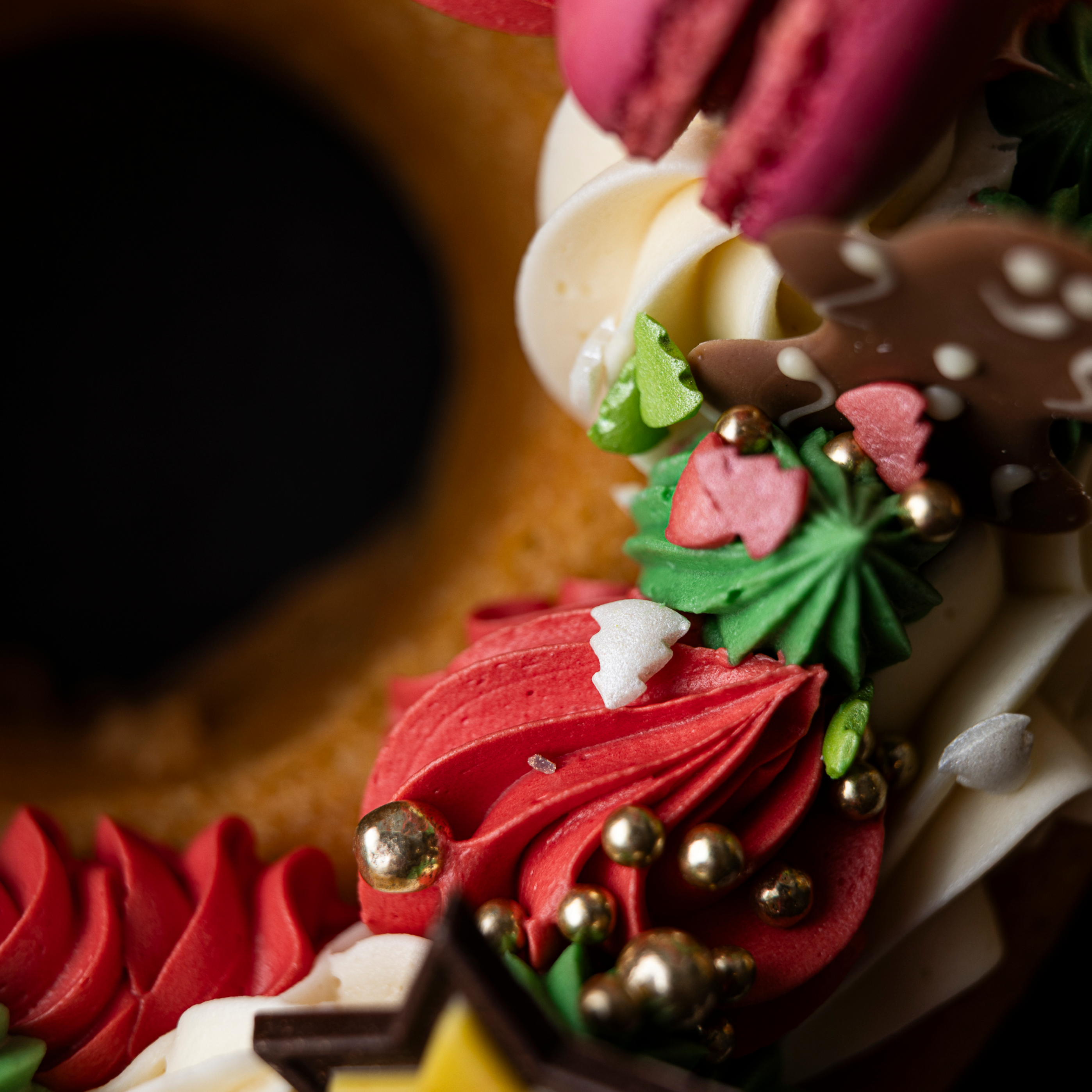 Gluten Free Festive Sponge Cake Wreath